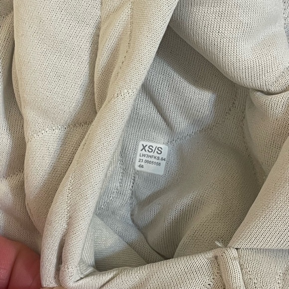 Lululemon Scuba Oversized Quilted Half-Zip sweatshirt - Picture 6 of 6